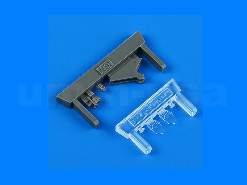 QB32342 Fiat CR.42 Falco gunsight & compass 1/32